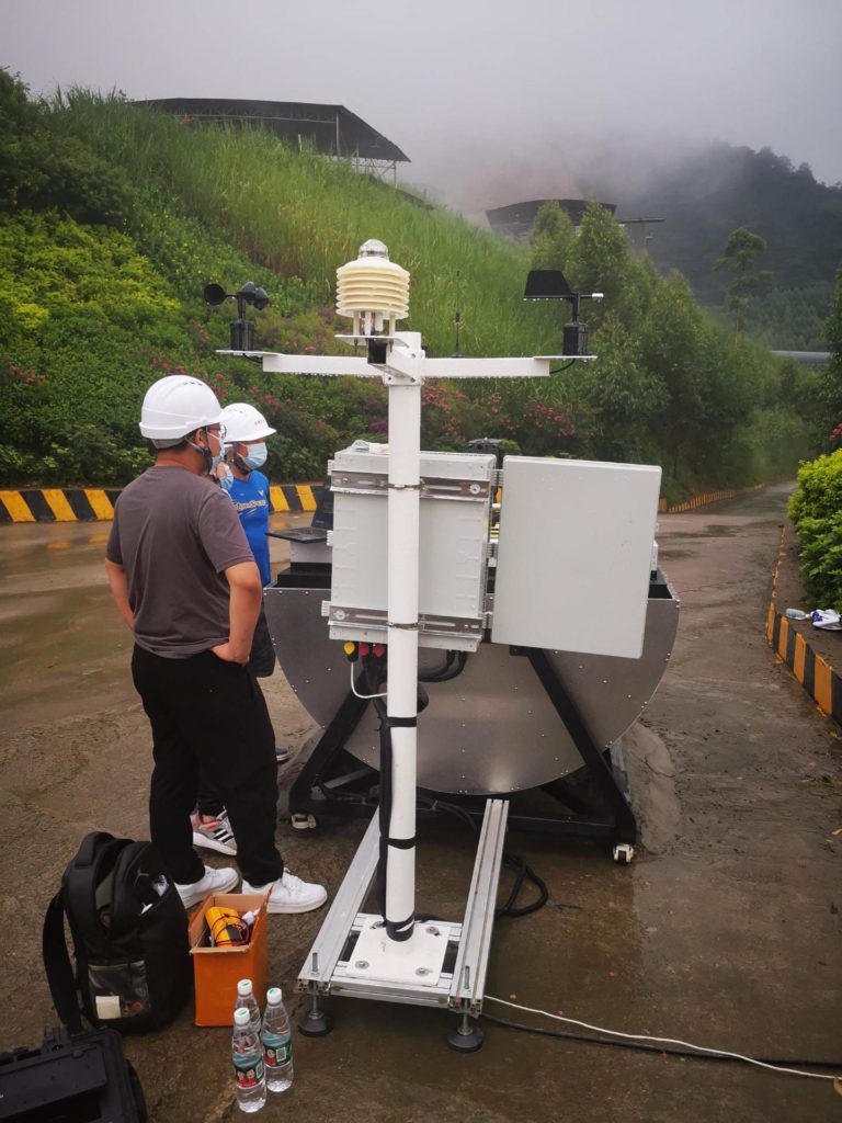 D135-drone-dock-works-with-DJI-M300-for-mining-4 - HEISHA robot charging station