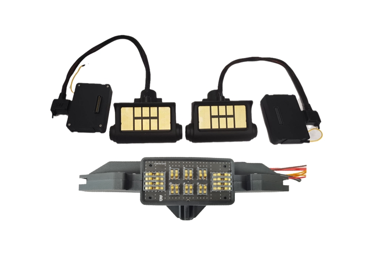 retrofitted landing gears of dji matrice300 - HEISHA robot charging station retrofitted landing gears of dji matrice300