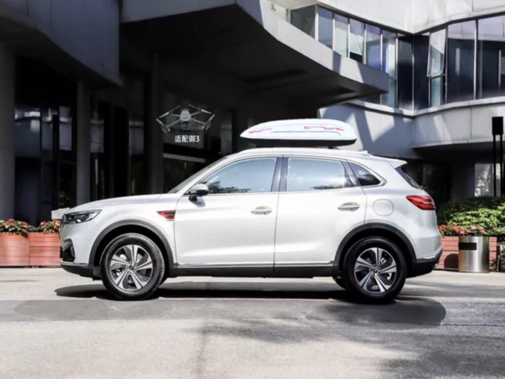 DCap vehicle-mounted drone dock for inspection - HEISHA robot charging station