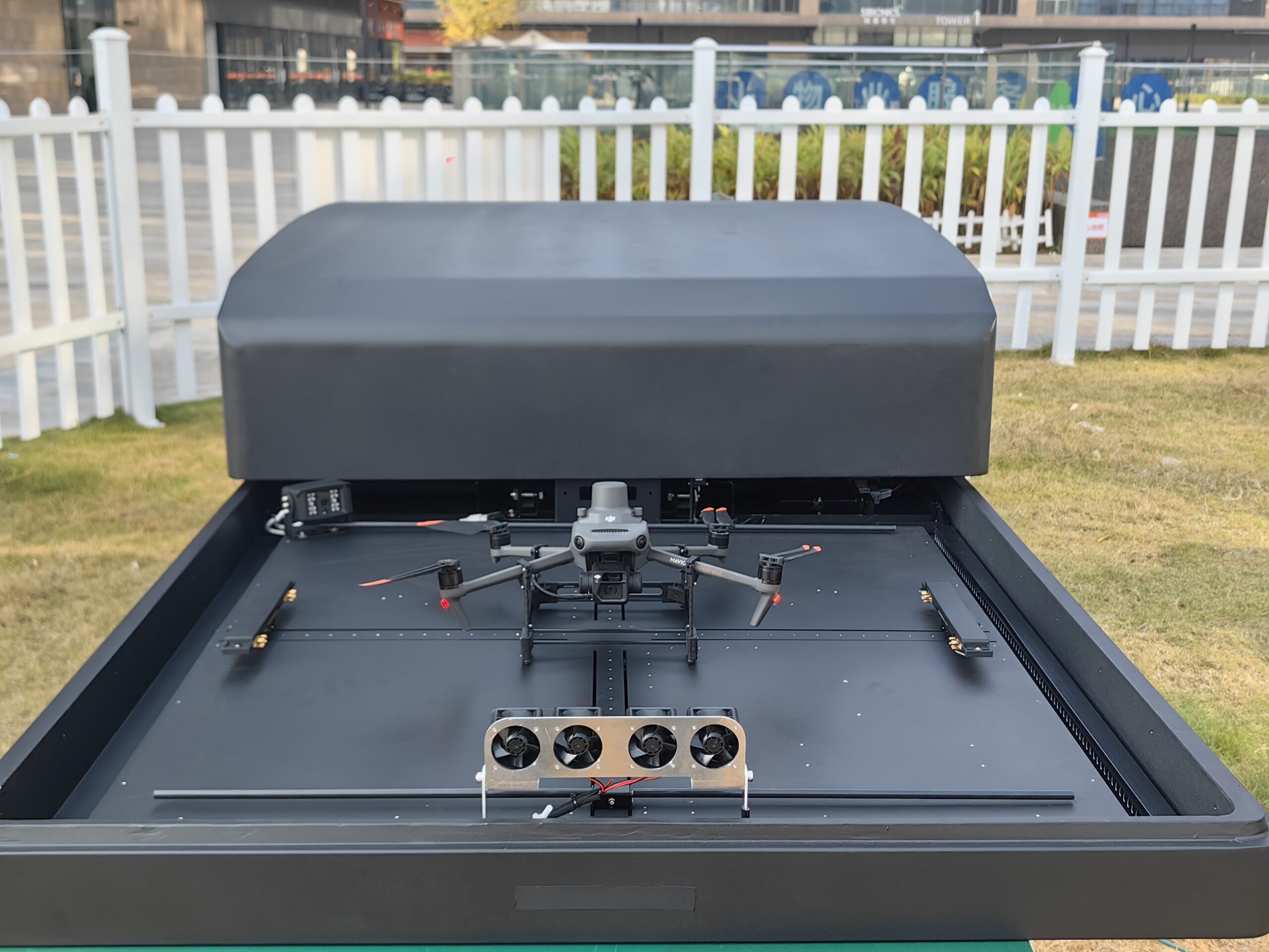 DCAP Pro: the New Industrial Drone Dock for Vehicles